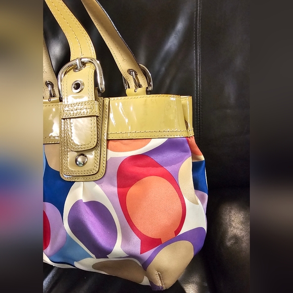 Coach Multicolored Sateen Soho Pleated Scarf Print purse bag EUC - Picture 16 of 16